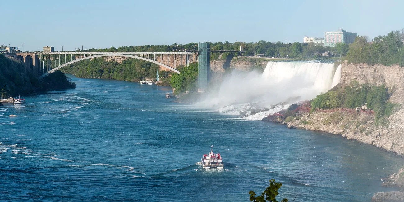 The Niagara day from Cooksville